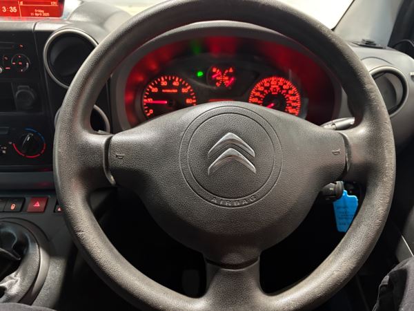 2015 (15) Citroen Berlingo 1.6 HDi 625Kg Enterprise 75ps For Sale In Witney, Oxfordshire