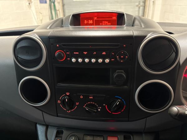 2015 (15) Citroen Berlingo 1.6 HDi 625Kg Enterprise 75ps For Sale In Witney, Oxfordshire