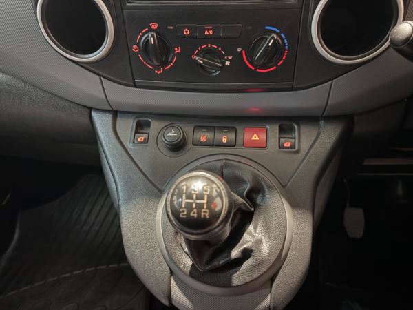 2015 (15) Citroen Berlingo 1.6 HDi 625Kg Enterprise 75ps For Sale In Witney, Oxfordshire