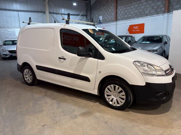 2015 (15) Citroen Berlingo 1.6 HDi 625Kg Enterprise 75ps For Sale In Witney, Oxfordshire