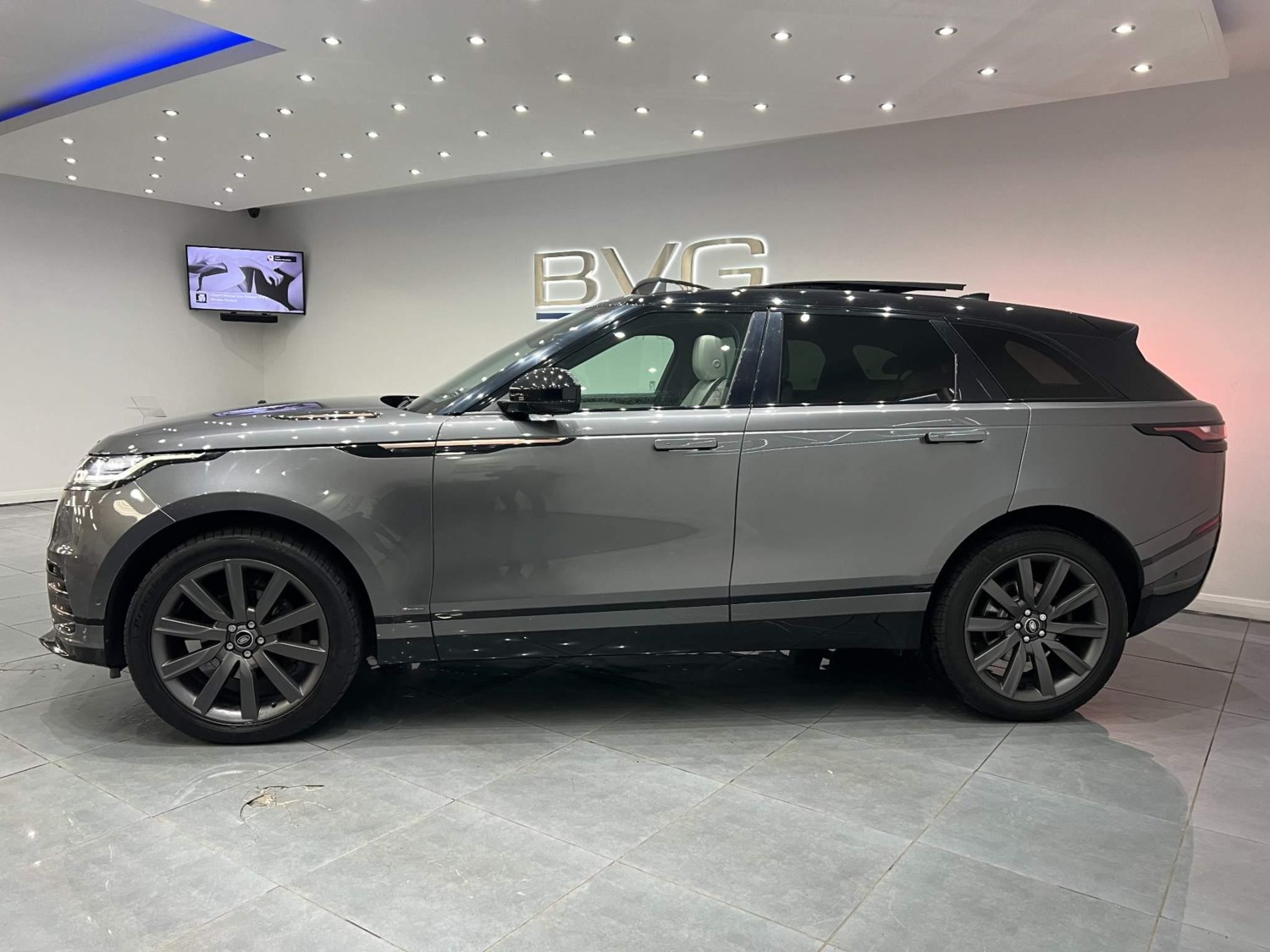 Land Rover Range Rover Velar Listing Image