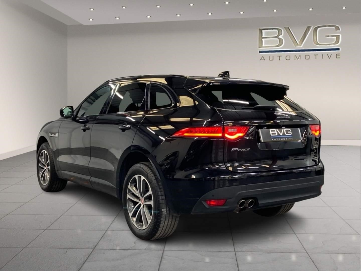 Jaguar F-PACE Listing Image