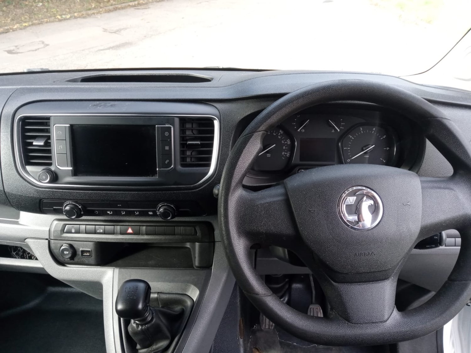 Vauxhall Vivaro Listing Image