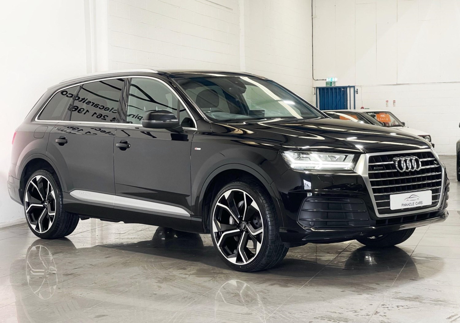 Audi Q7 Listing Image