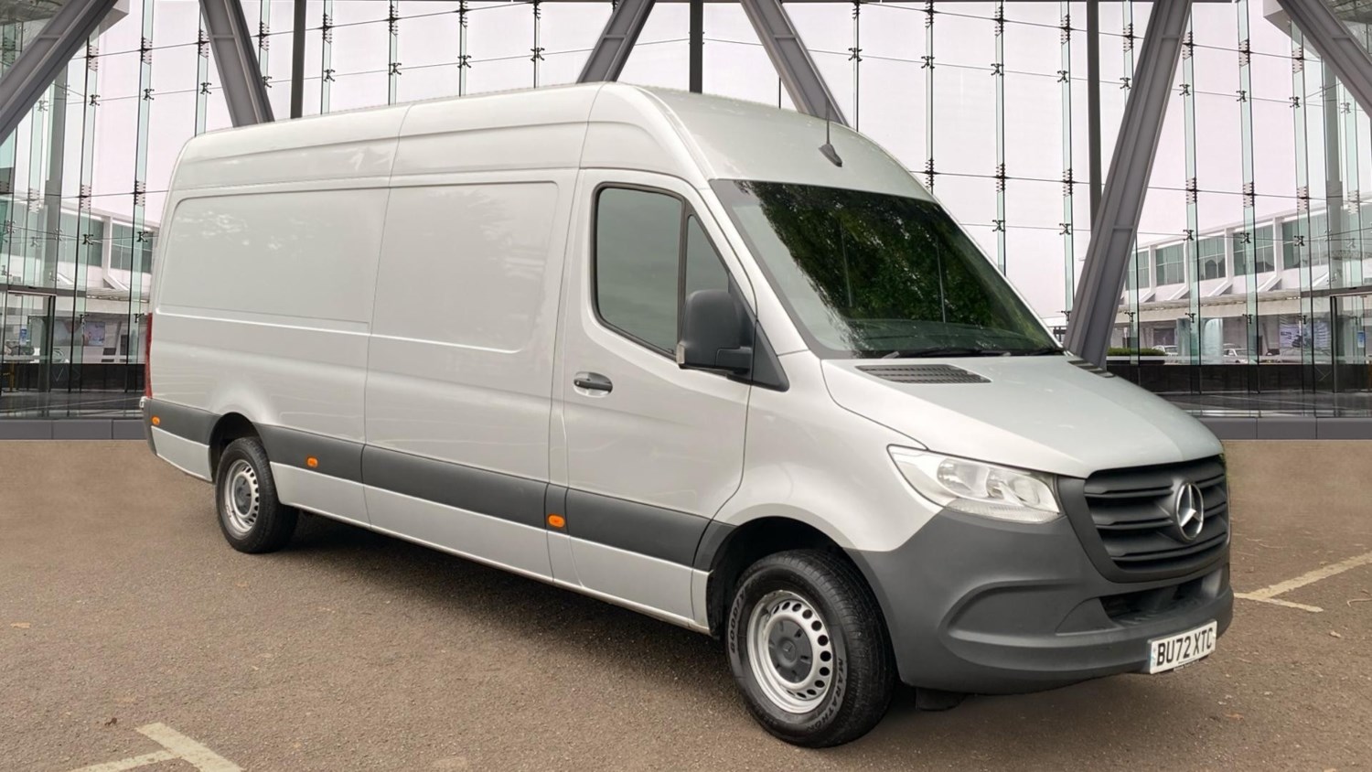 Mercedes-Benz Sprinter Listing Image