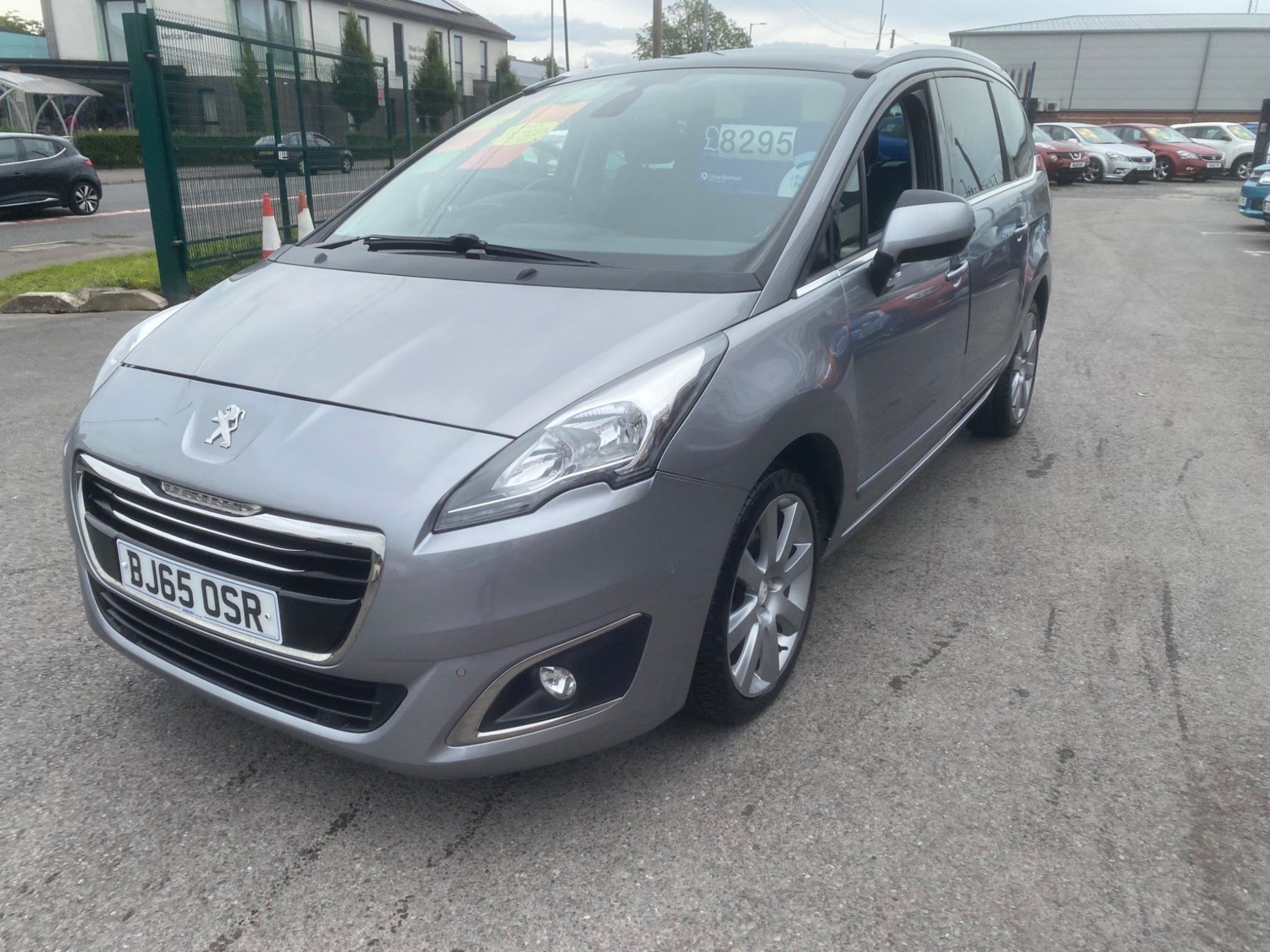 Peugeot 5008 Listing Image