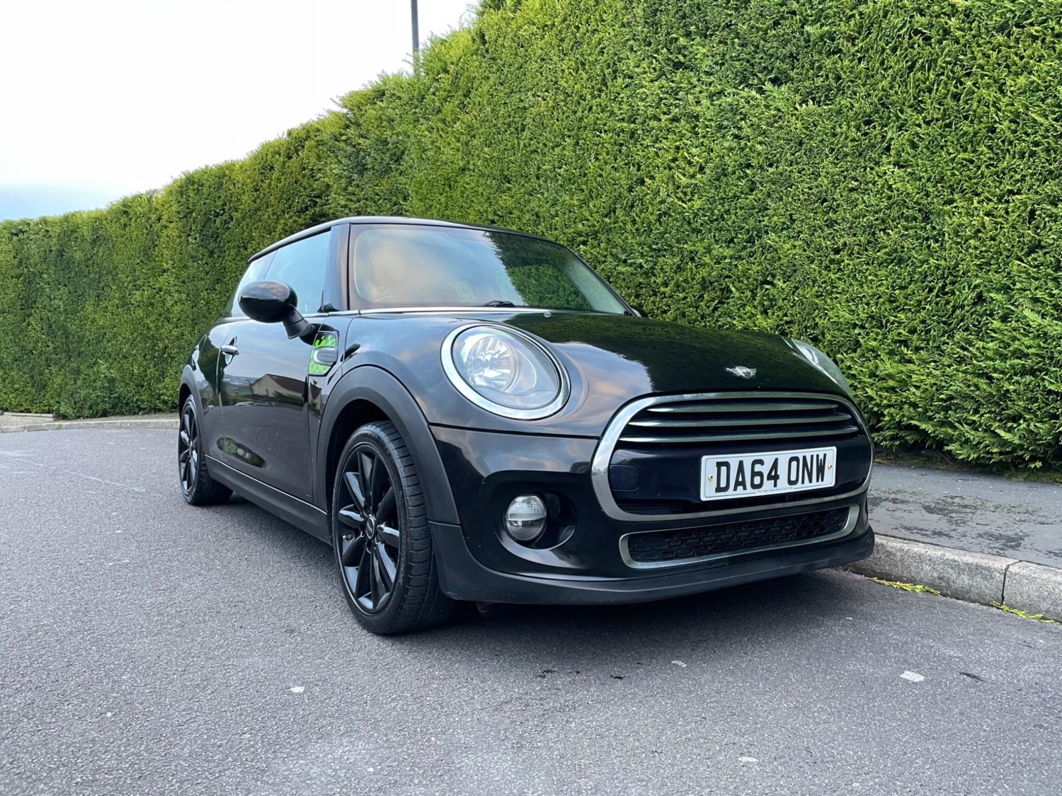 MINI Hatch Listing Image