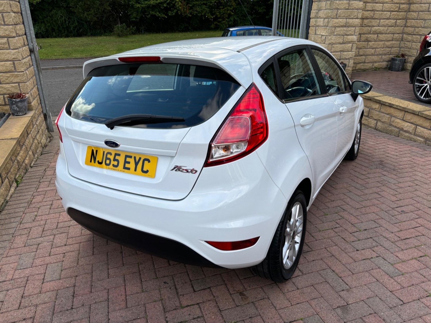 Ford Fiesta Listing Image