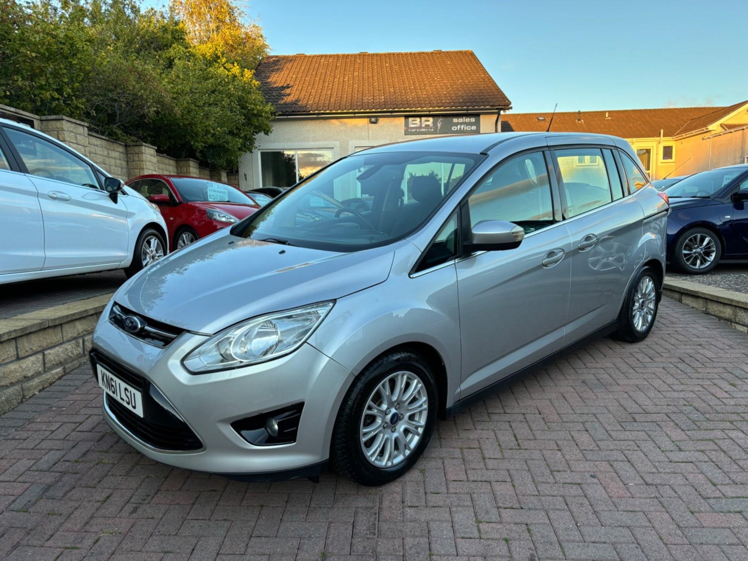 Ford Grand C-Max Listing Image