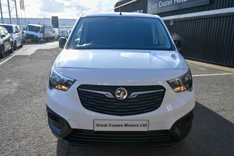 Vauxhall Combo Listing Image