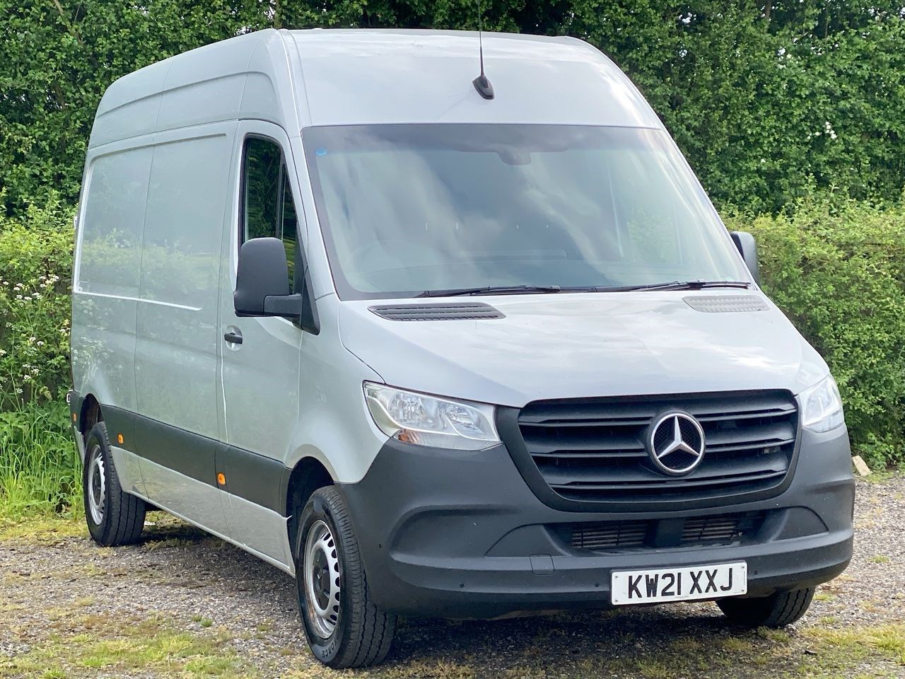 Mercedes-Benz Sprinter Listing Image