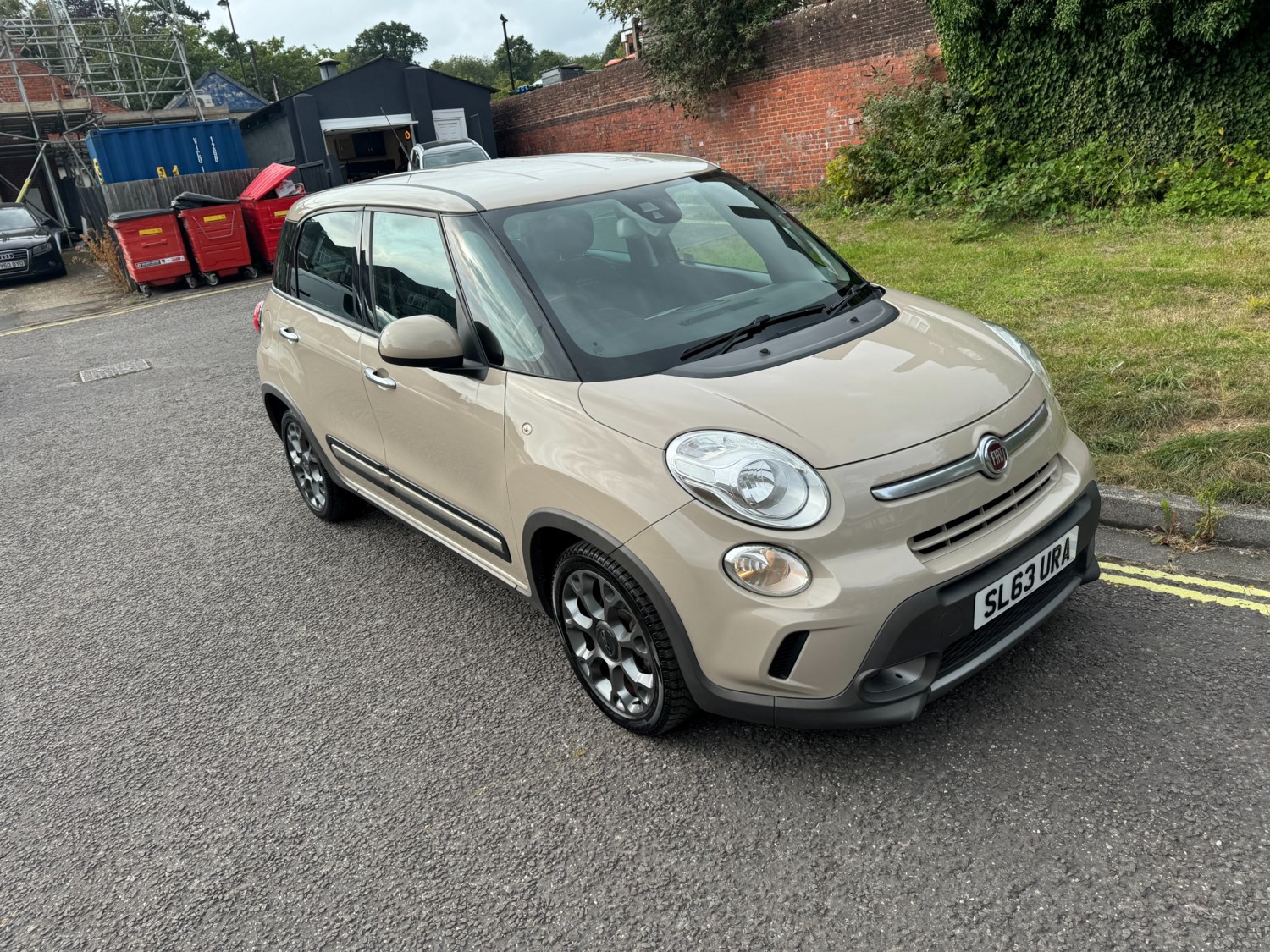 Fiat 500L Listing Image