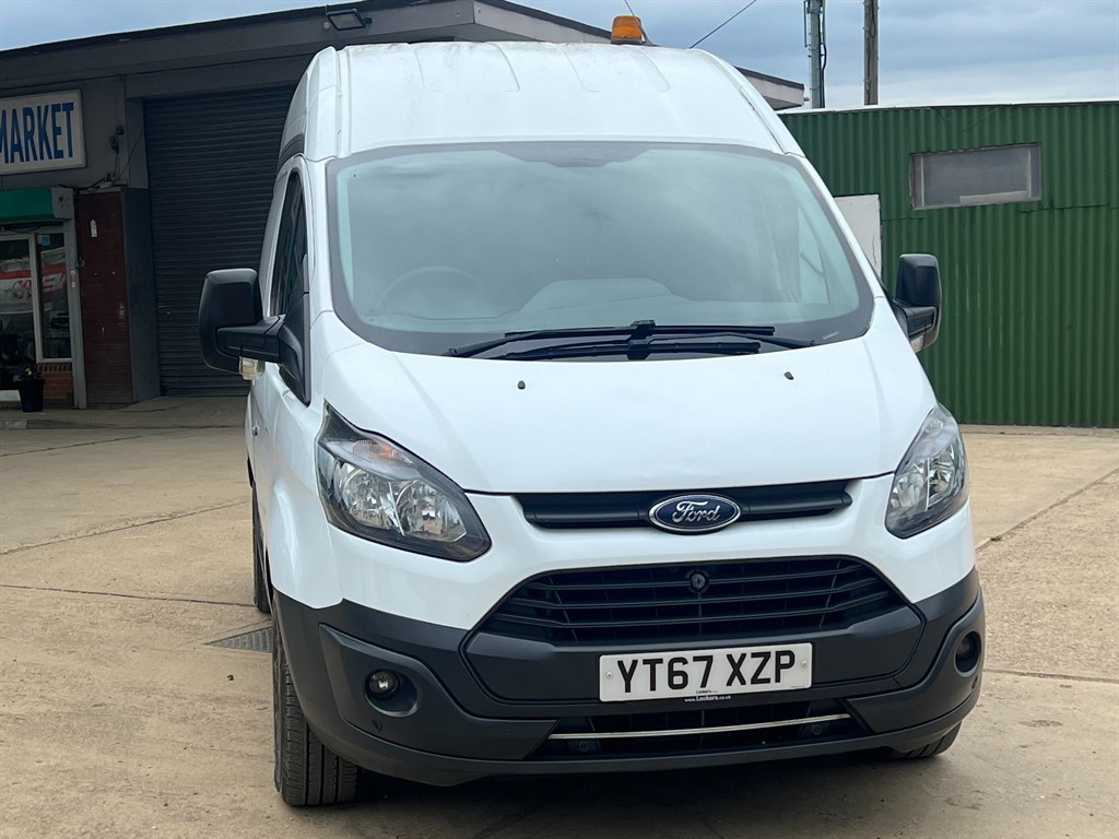 Ford Transit Custom Listing Image