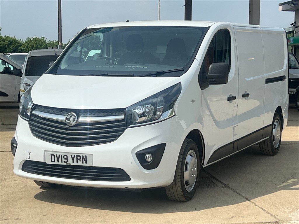 Vauxhall Vivaro Listing Image