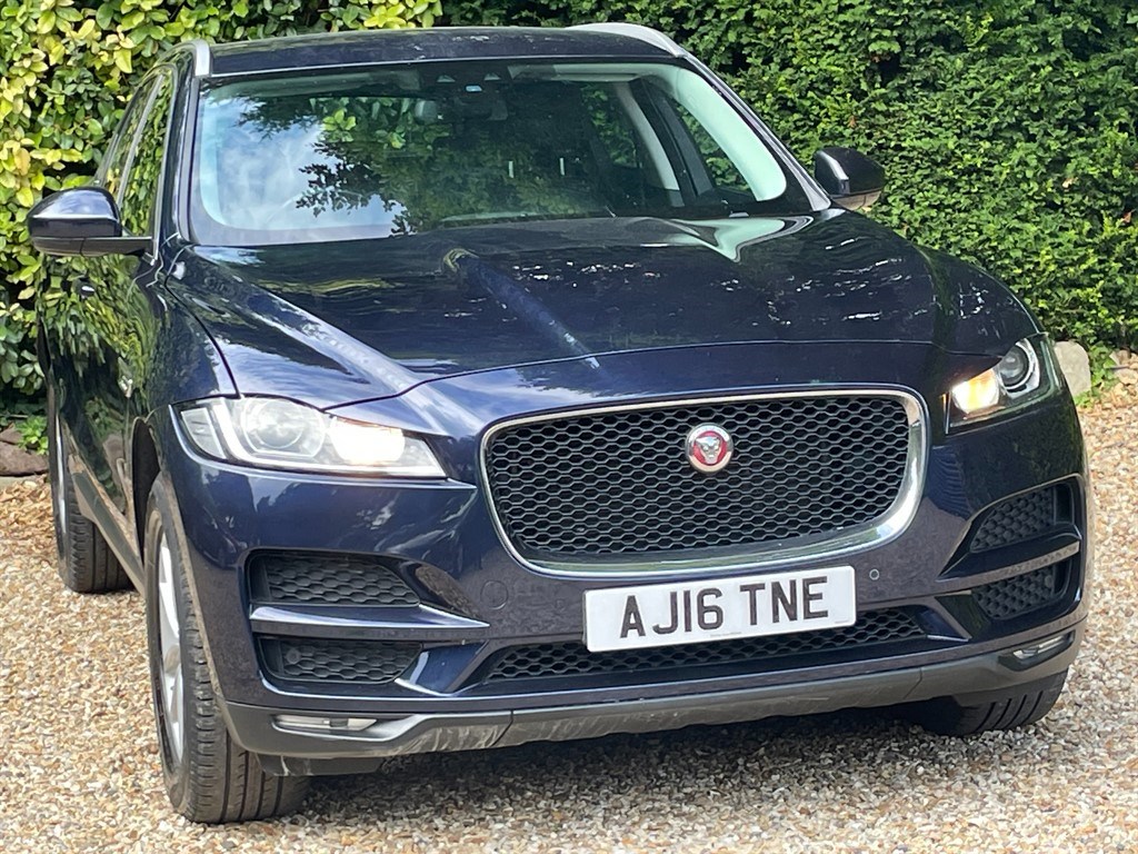 Jaguar F-PACE Listing Image