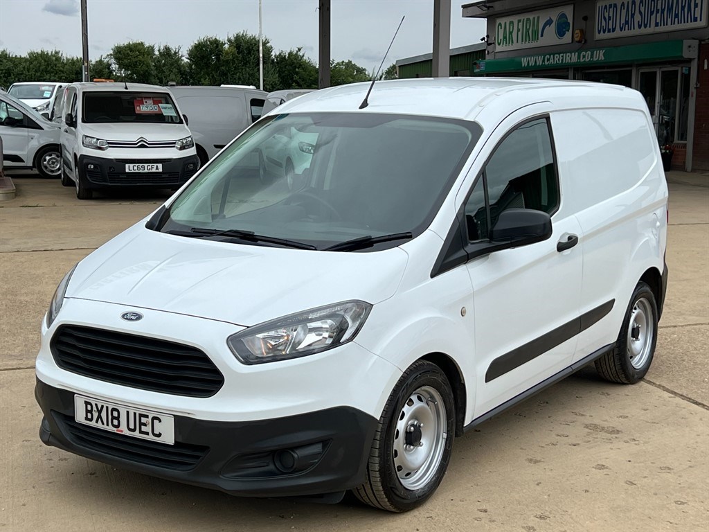 Ford Transit Courier Listing Image