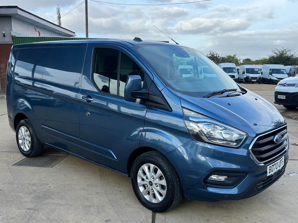 Ford Transit Custom Listing Image