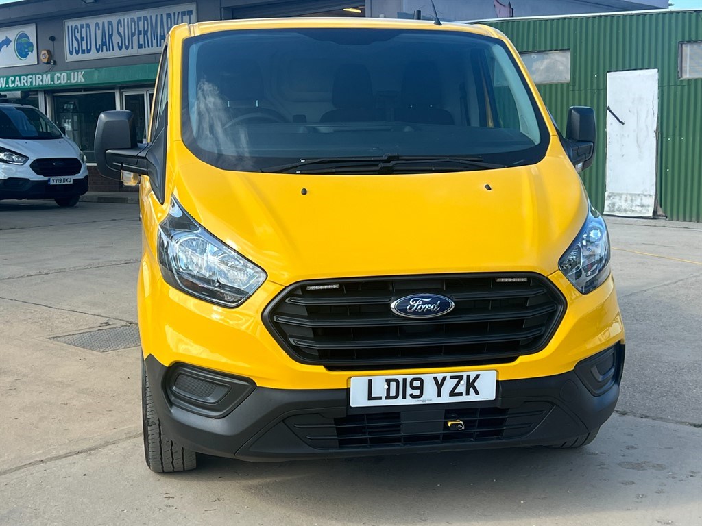 Ford Transit Custom Listing Image