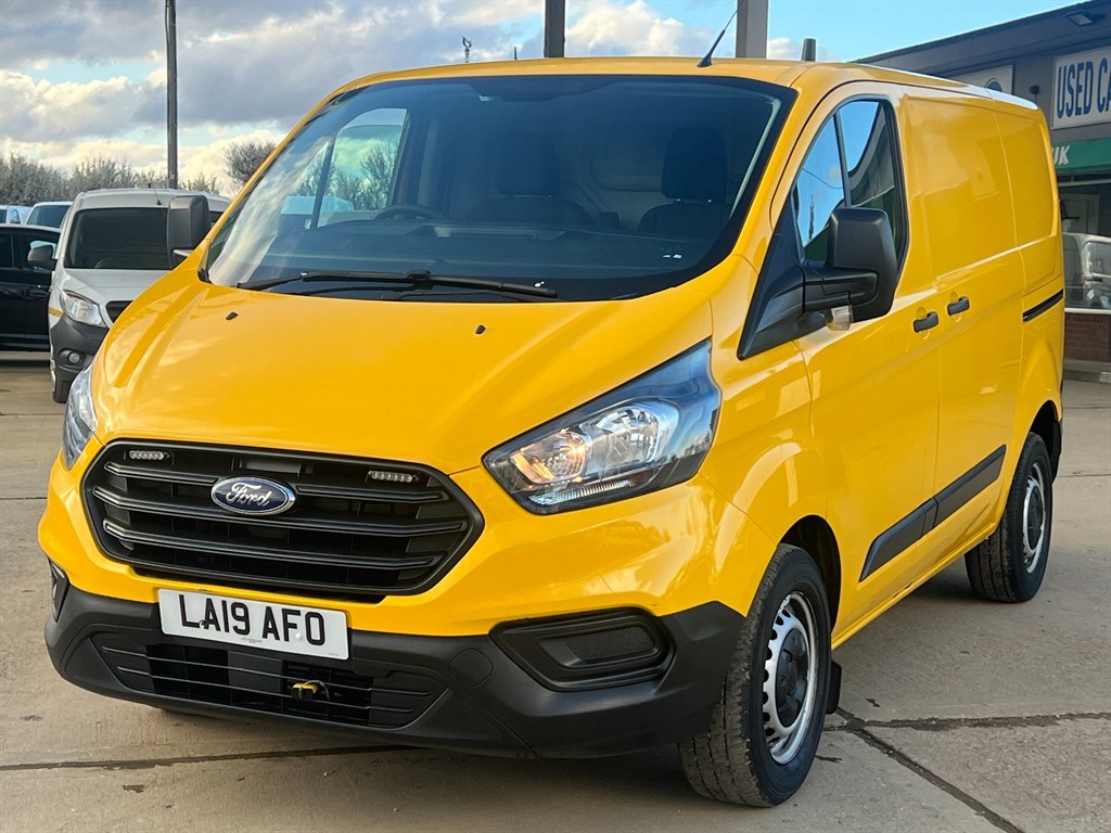 Ford Transit Custom Listing Image