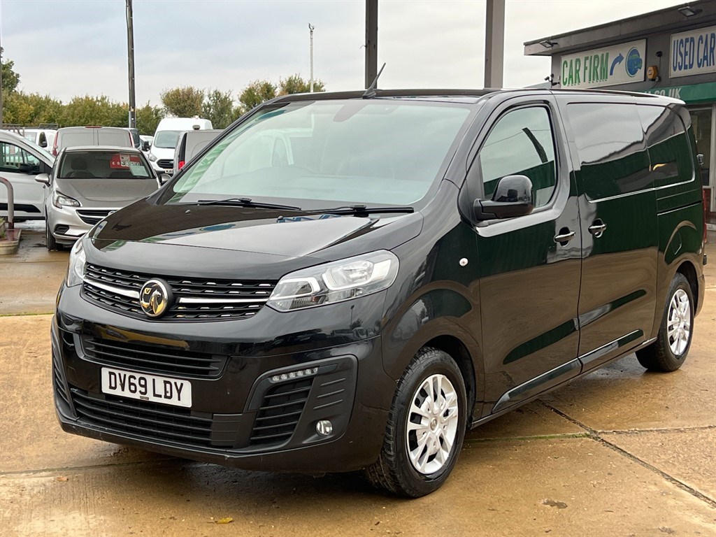 Vauxhall Vivaro Listing Image