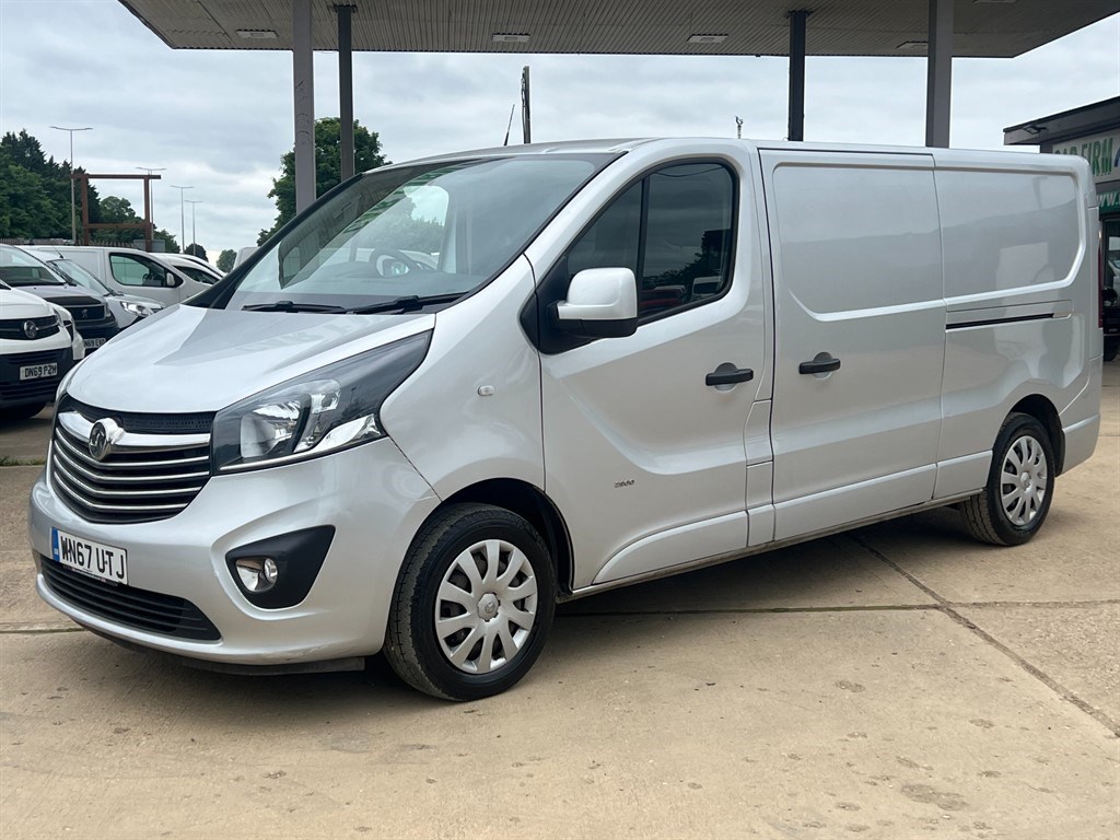 Vauxhall Vivaro Listing Image