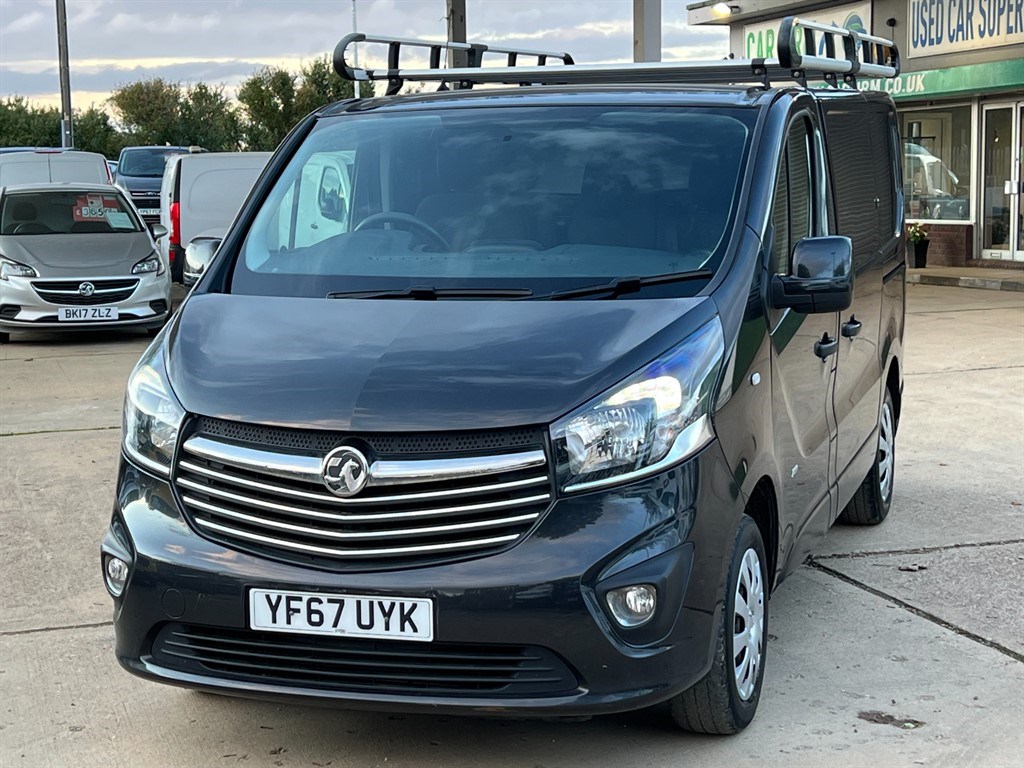 Vauxhall Vivaro Listing Image