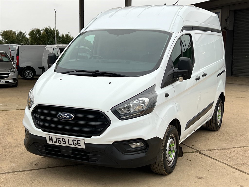 Ford Transit Custom Listing Image