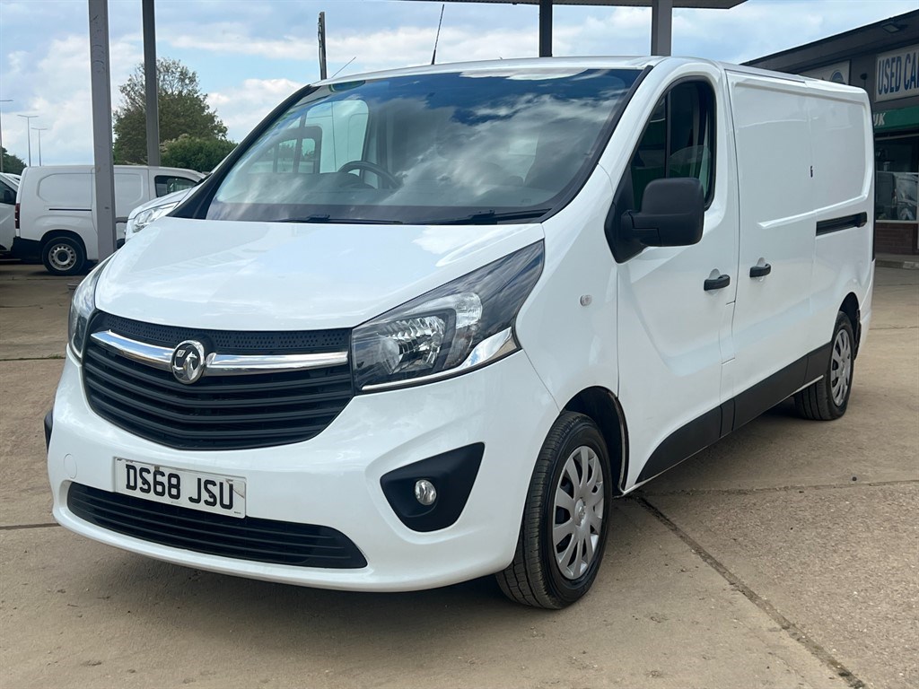 Vauxhall Vivaro Listing Image