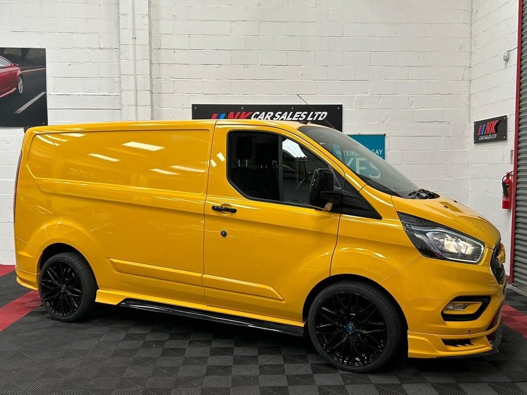 Ford Transit Custom Listing Image