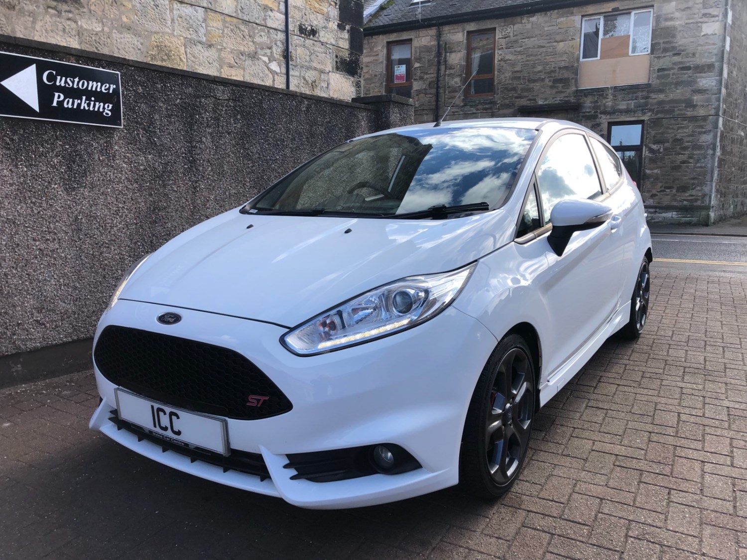 Ford Fiesta Listing Image