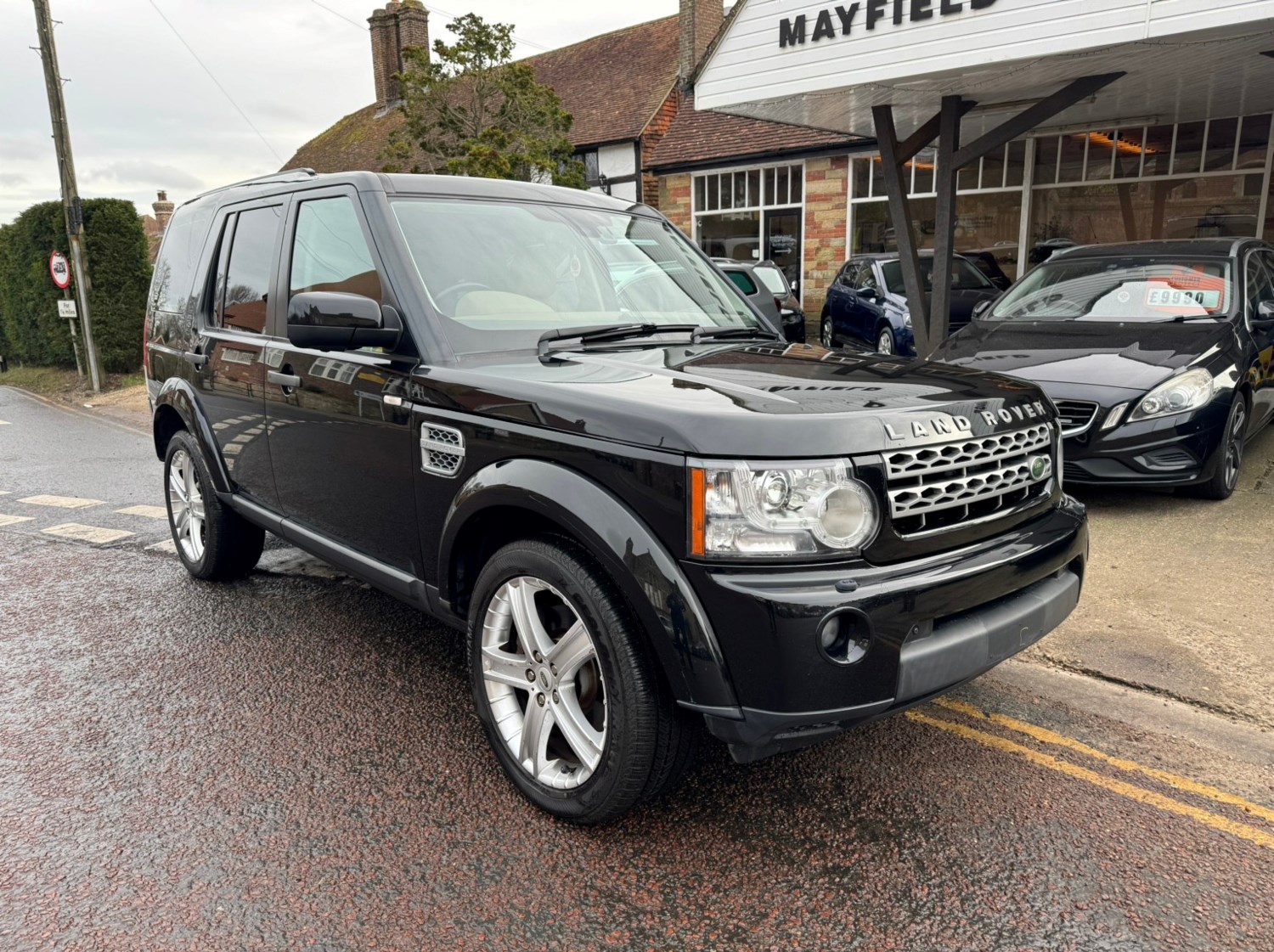 Land Rover Discovery Listing Image