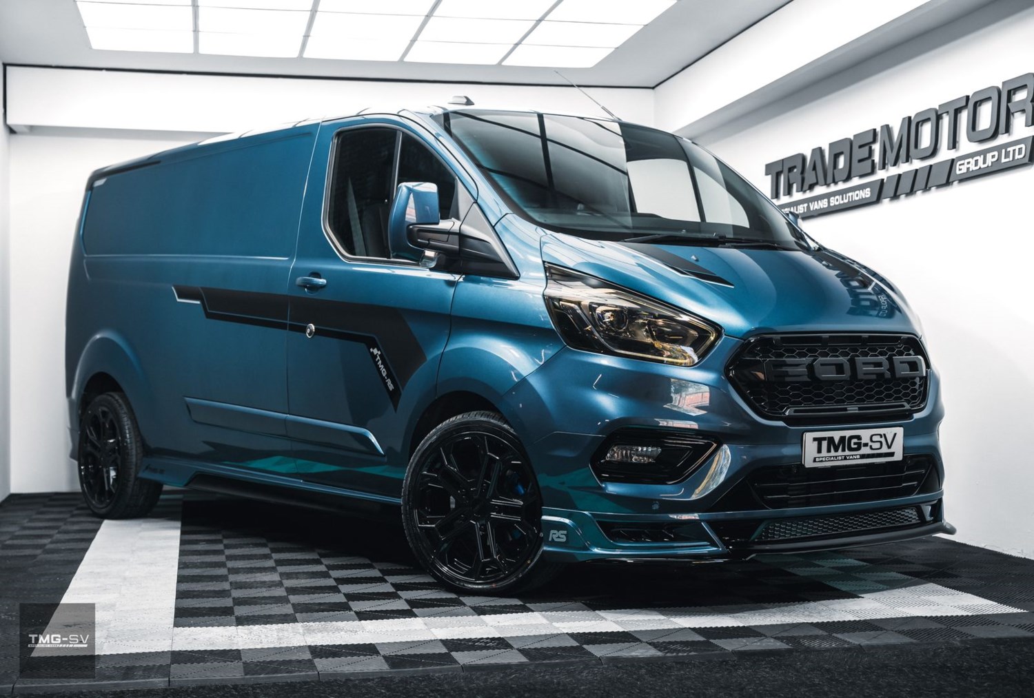 Ford Transit Custom Listing Image