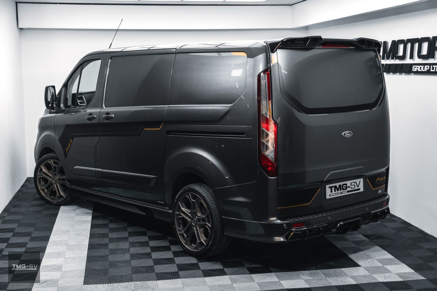 Ford Transit Custom Listing Image