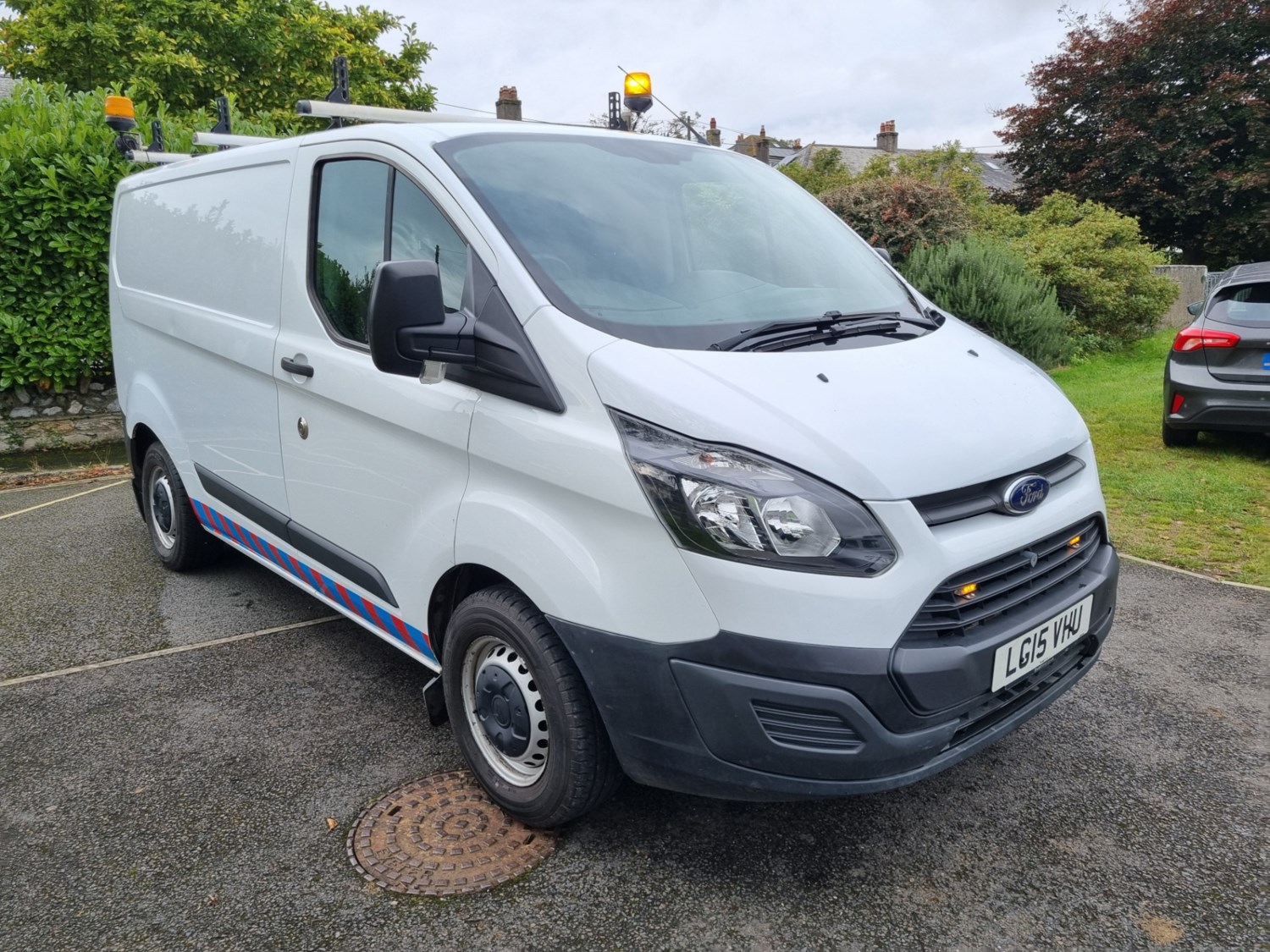 Ford Transit Custom Listing Image