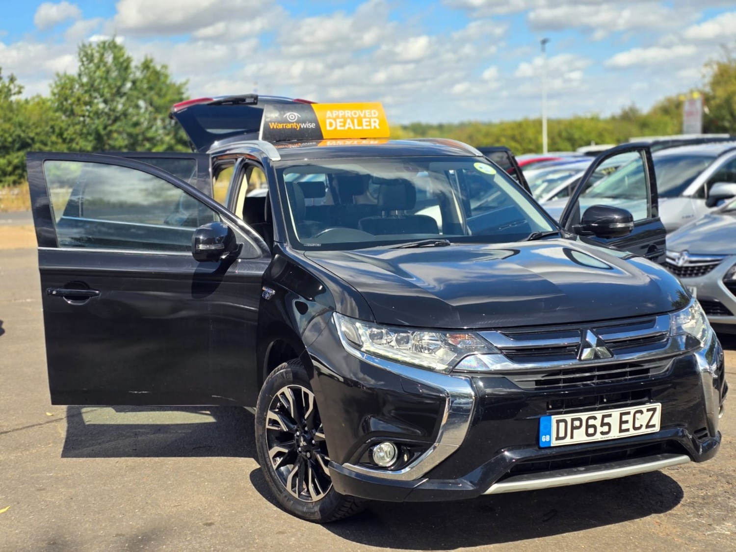 Mitsubishi Outlander Listing Image