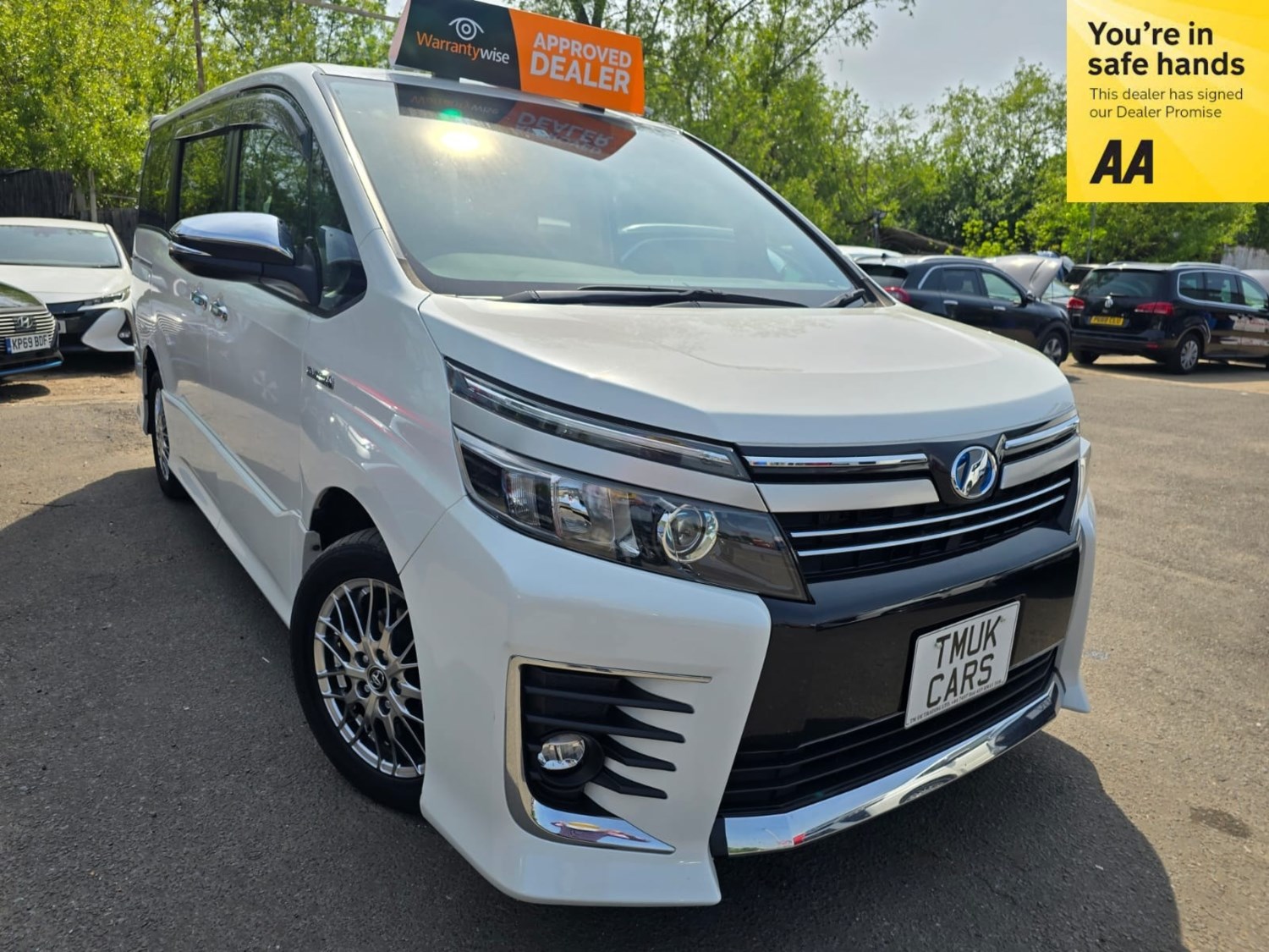 Toyota Voxy Listing Image