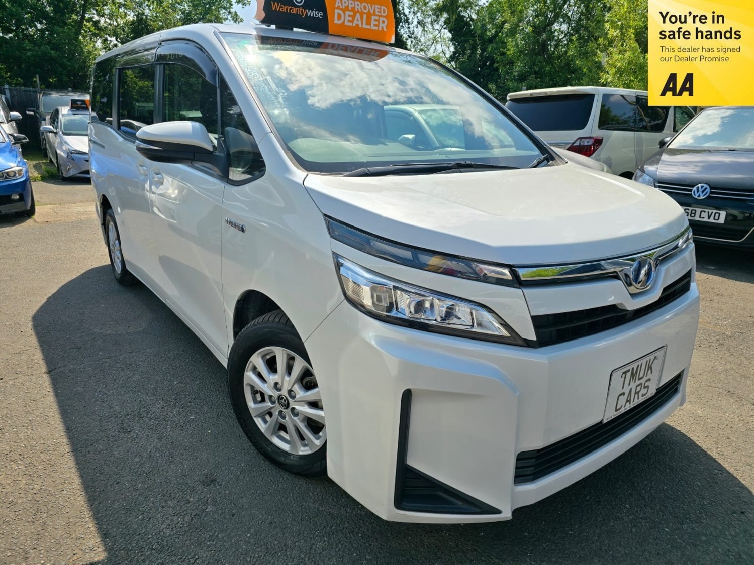 Toyota Voxy Listing Image