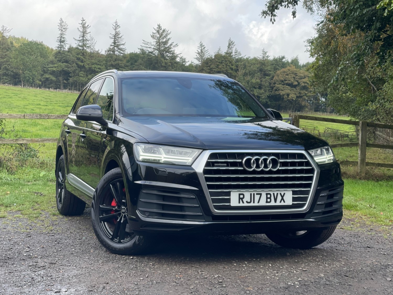 Audi Q7 Listing Image