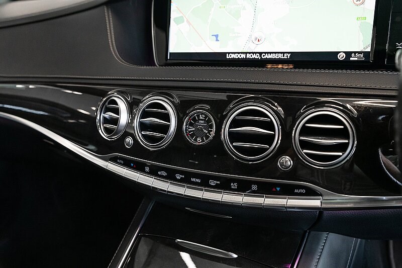 Mercedes-Benz S-Class Listing Image