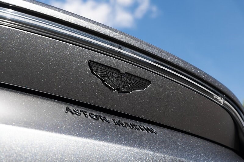 Aston Martin Vantage Listing Image