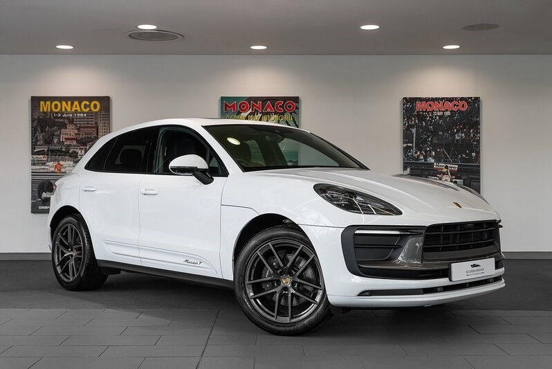 Porsche Macan Listing Image