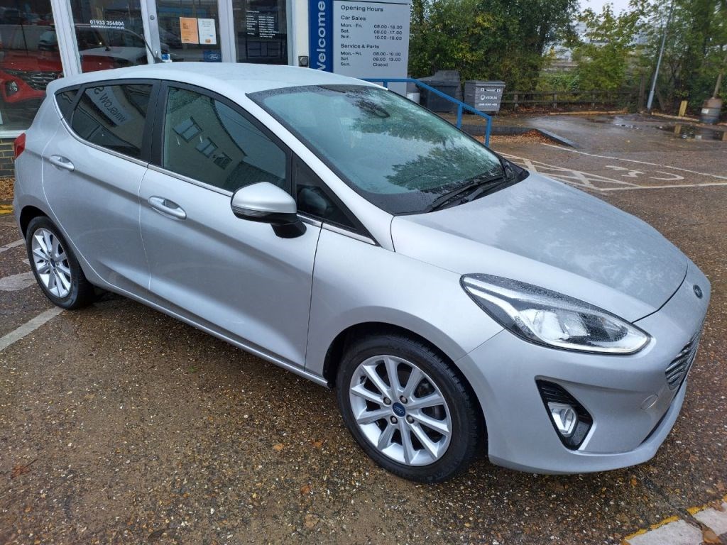 Ford Fiesta Listing Image