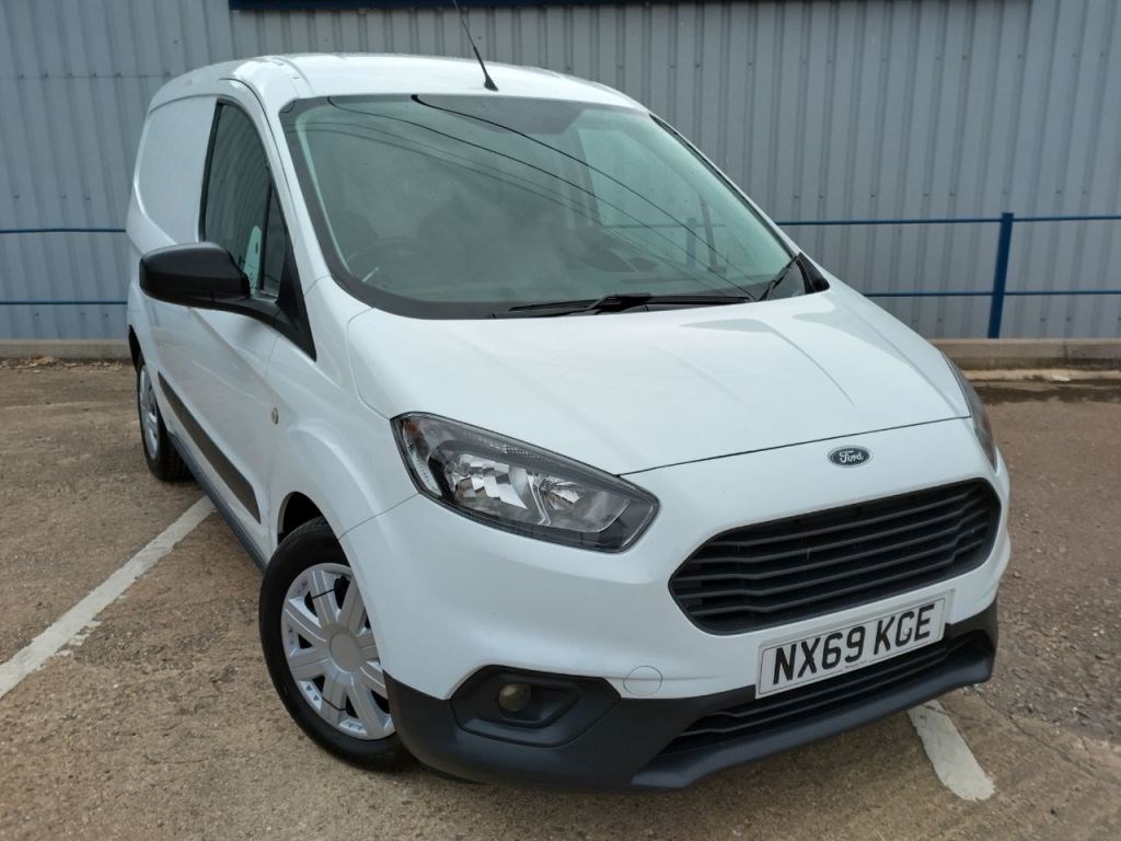 Ford Transit Courier Listing Image