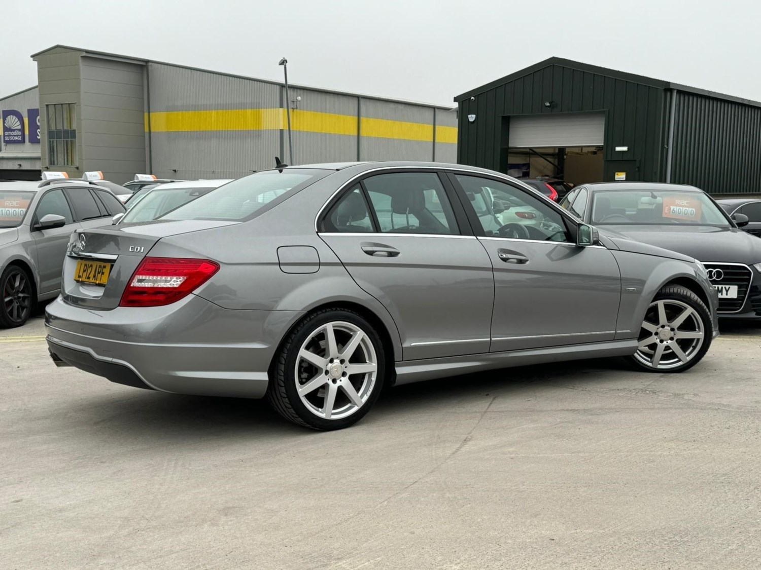 Mercedes-Benz C-Class Listing Image