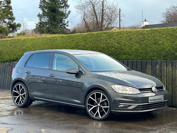 Volkswagen Golf Listing Image