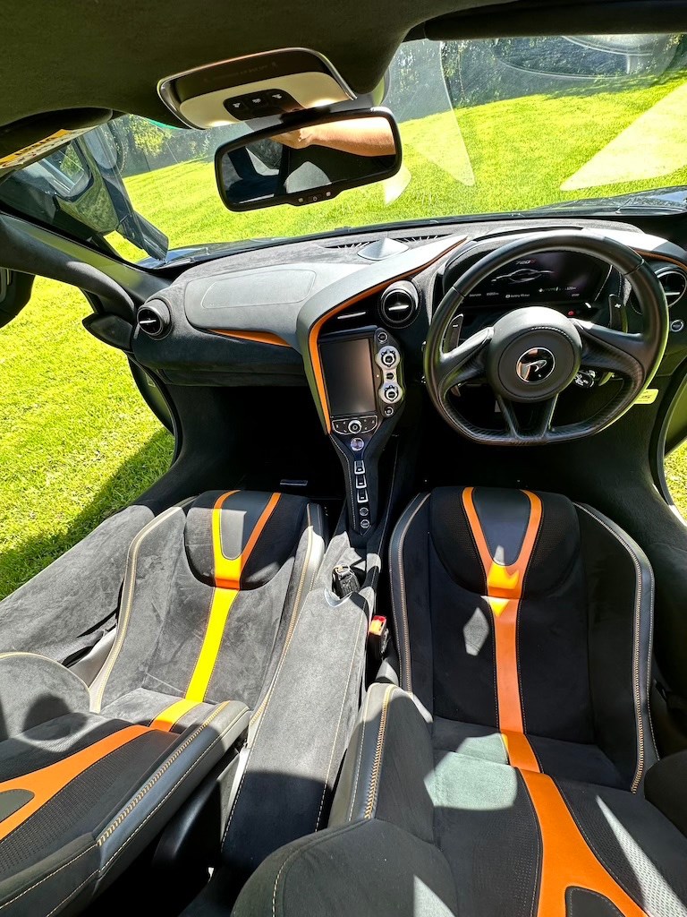 McLaren 720S Listing Image