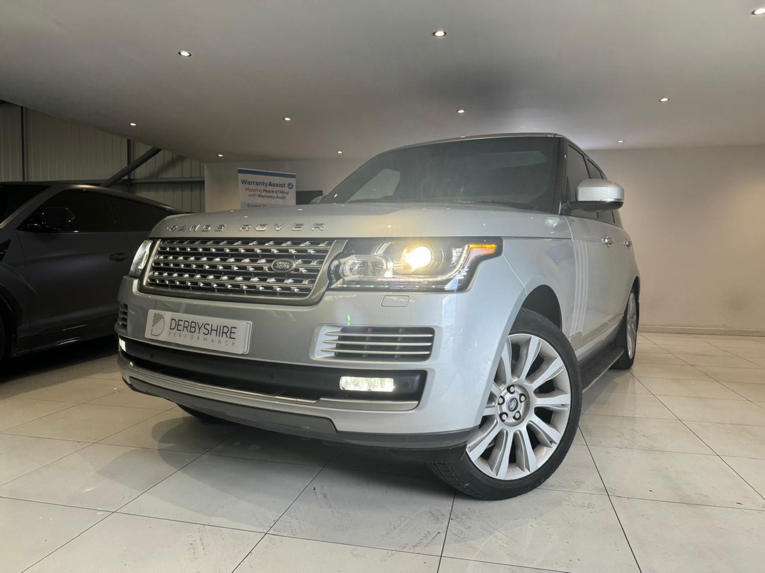 Land Rover Range Rover Listing Image