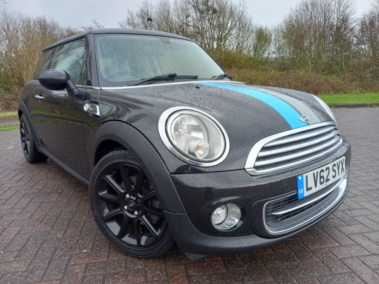 MINI Hatch Listing Image