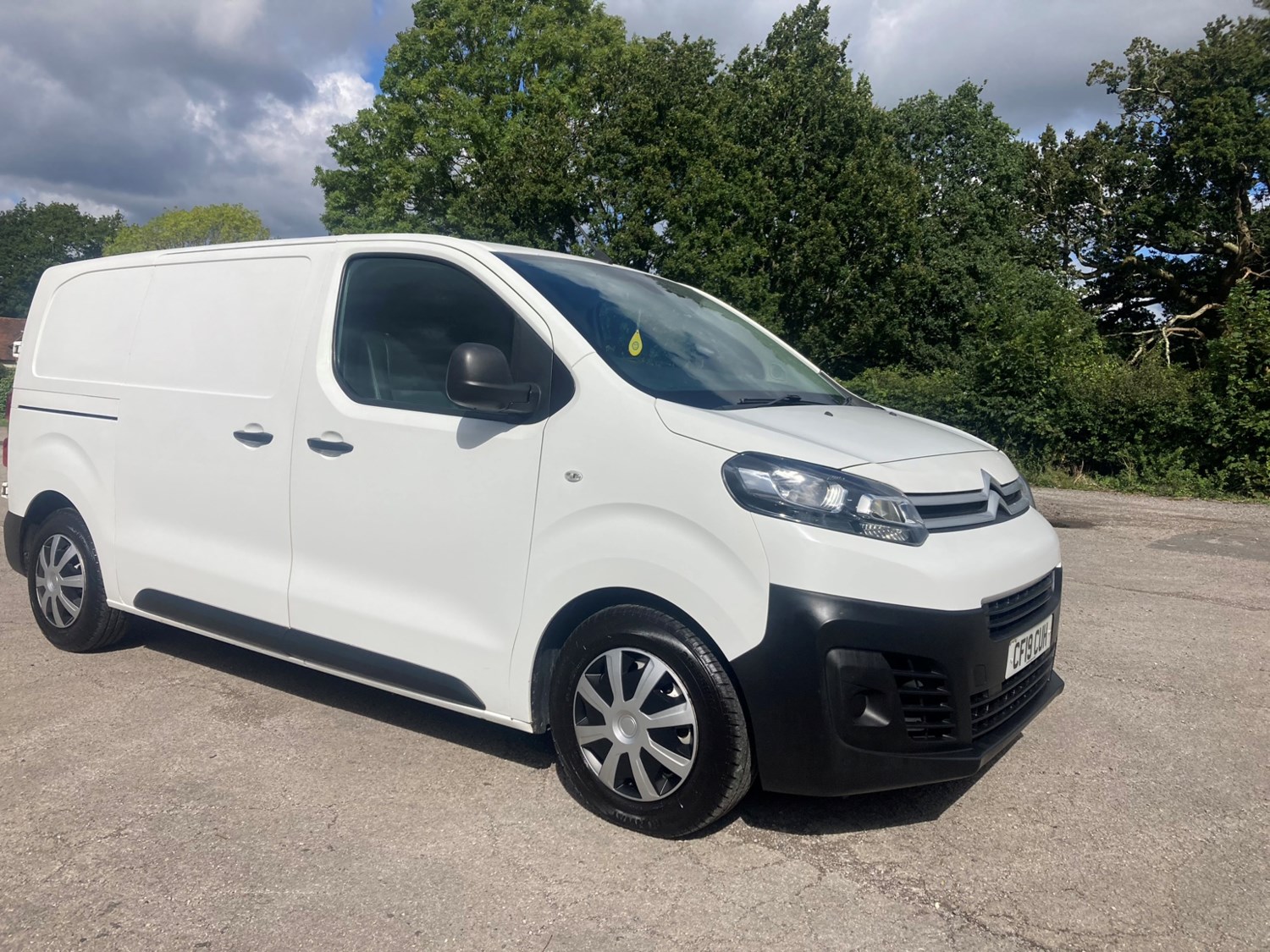 Citroen Dispatch Listing Image