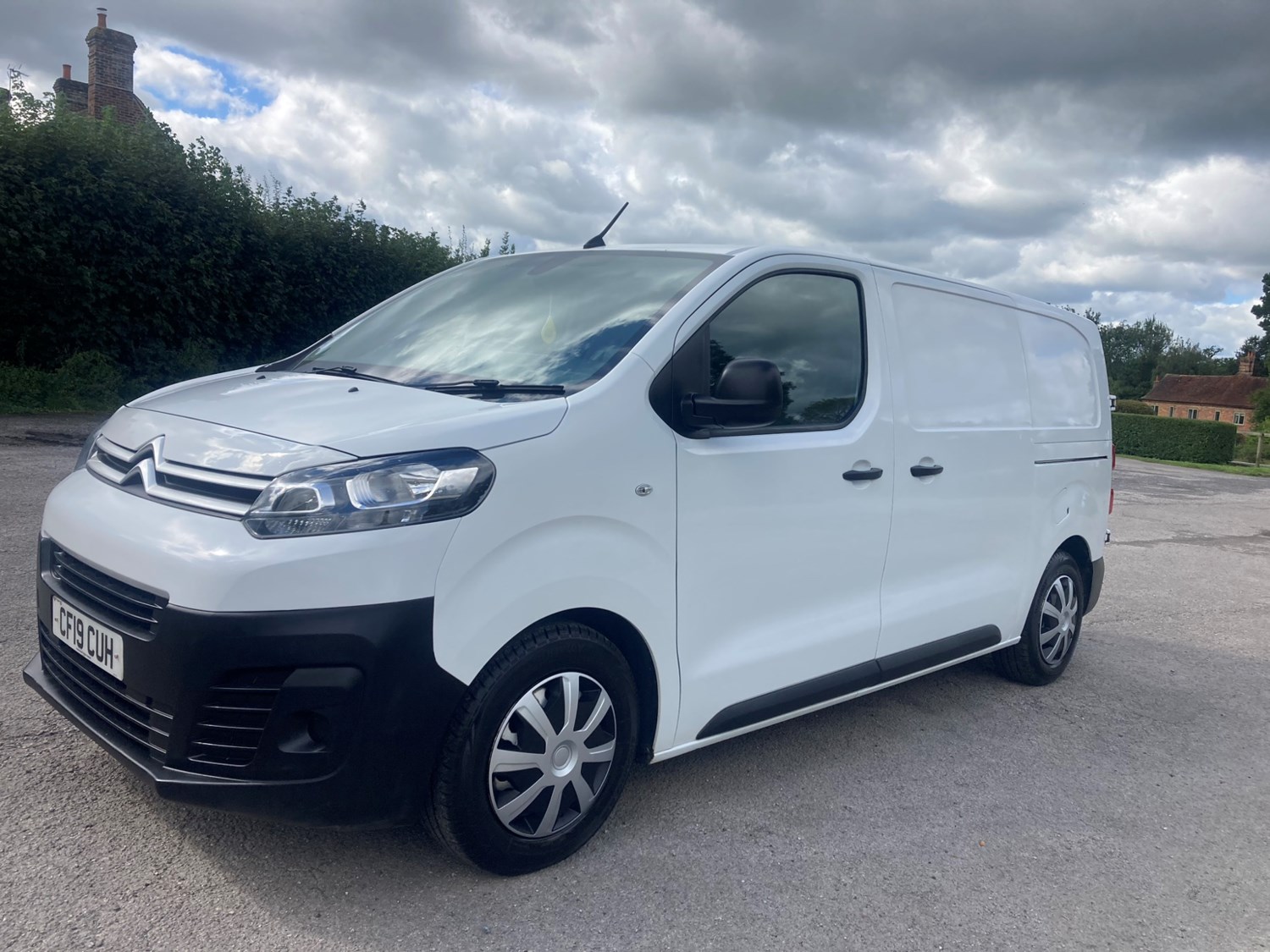 Citroen Dispatch Listing Image